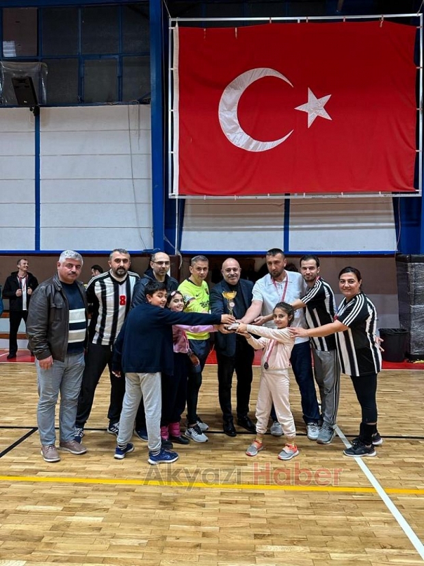 24 Kasım Öğretmenler Günü Turnuvası nefesleri kesti