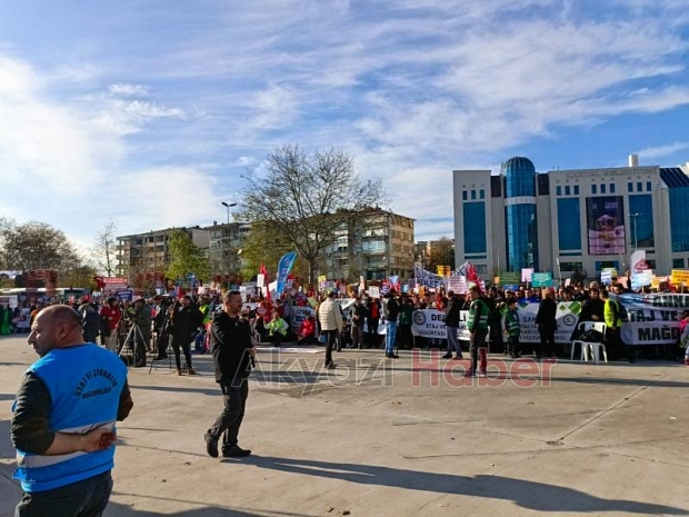 Staj ve çıraklık mağdurlarının mücadelesi sürüyor