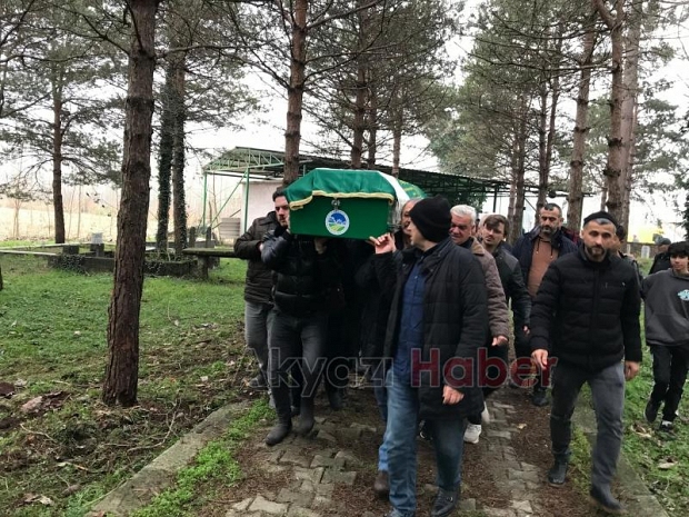 kaza kurbanı sürücü toprağa verildi