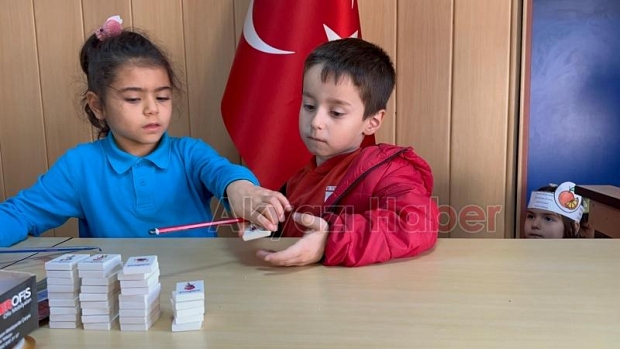 Akyazı'da öğrenciler adliye sarayını gezdi