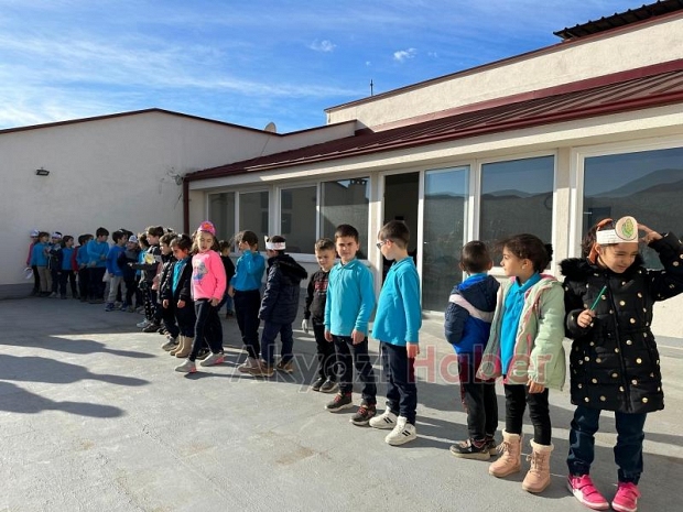 Akyazı'da öğrenciler adliye sarayını gezdi