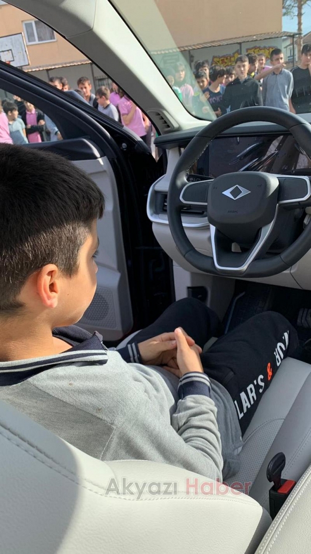 Yerli Malı Haftasında öğrenciler, TOGG ile buluştu