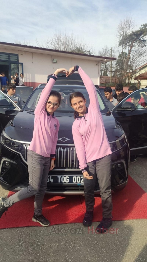 Yerli Malı Haftasında öğrenciler, TOGG ile buluştu