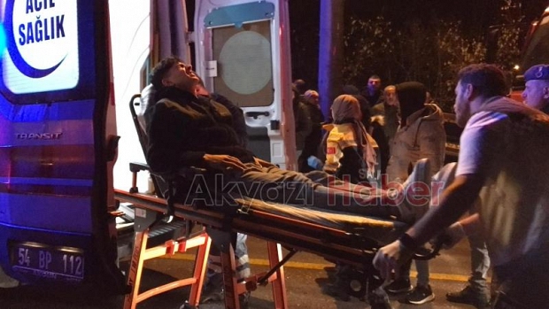 Pazarköy'de otomobil direğe çarptı: 4 yaralı