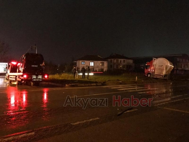 Kuzuluk Kavşağında kaza: 2 yaralı