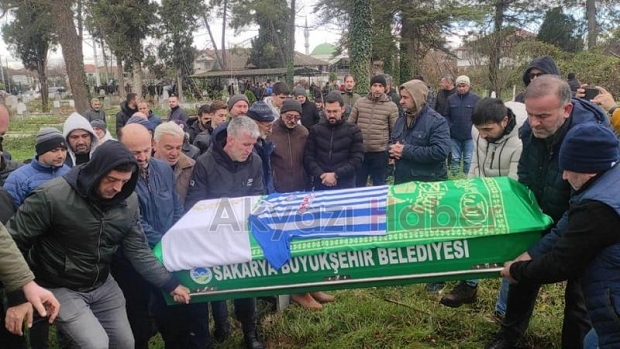 Özer Turgut dualarla toprağa verildi