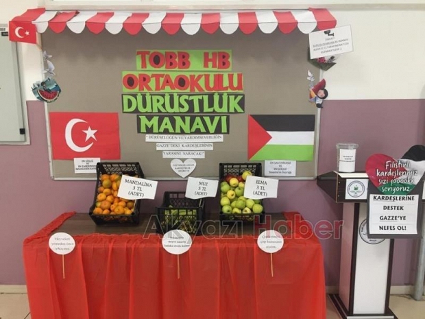 Filistin'e yardım amacıyla kermes düzenlediler