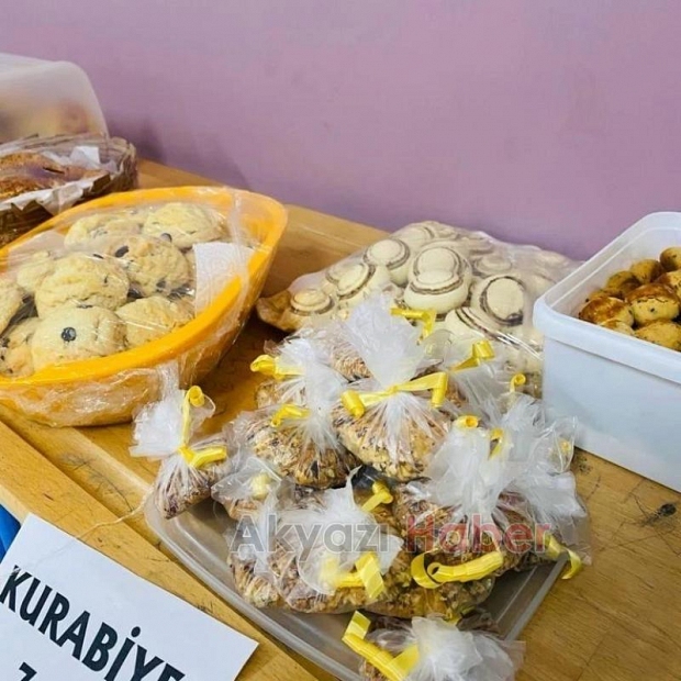 Filistin'e yardım amacıyla kermes düzenlediler