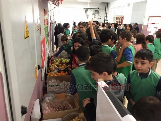 Filistin'e yardım amacıyla kermes düzenlediler