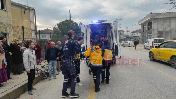 Caddede bisikletten düştü