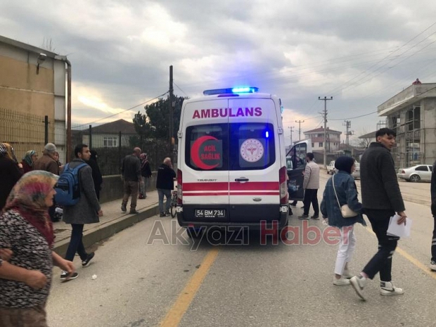 Caddede bisikletten düştü