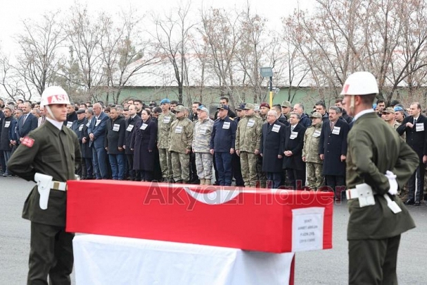 Pençe Kilit şehitlerine veda