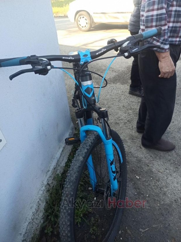 Bisikletli çocuğa otomobil çarptı