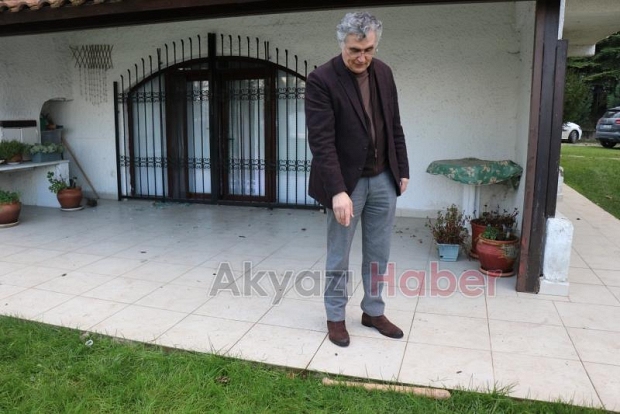Sapanca'da 6 villayı soydular