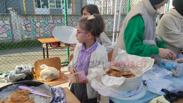 İnönü İlkokulunda Filistin kermesi
