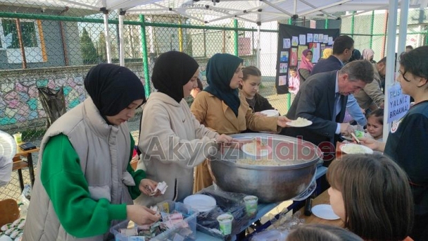 İnönü İlkokulunda Filistin kermesi