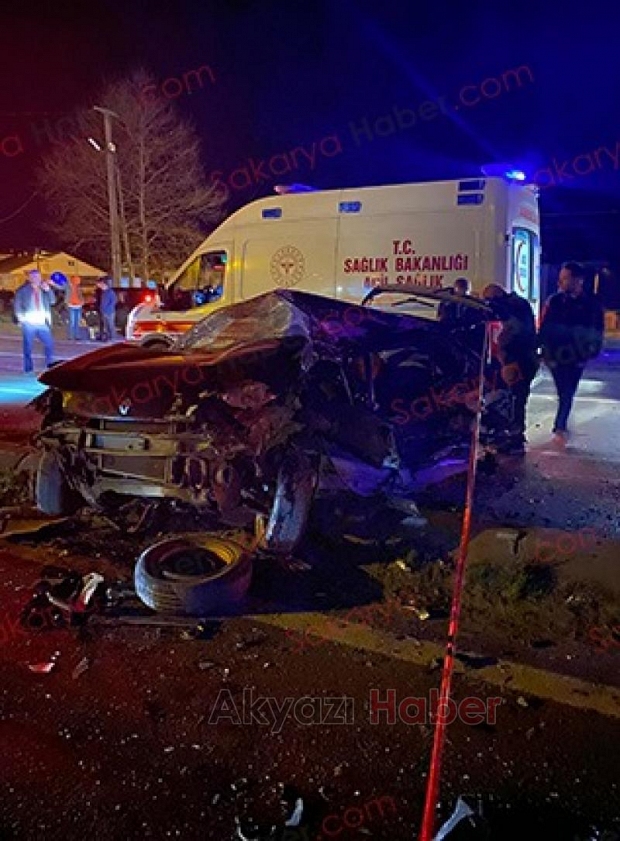 Tır otomobile çarptı 2 ağır yaralı
