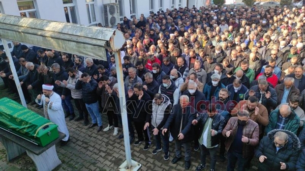 Emekli polis memuru İsmail Çiçek toprağa verildi