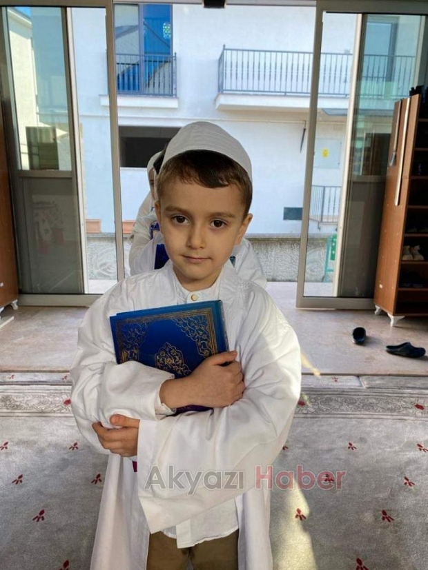 Kur'an-ı Kerim Okumaya Geçiş Merasimi