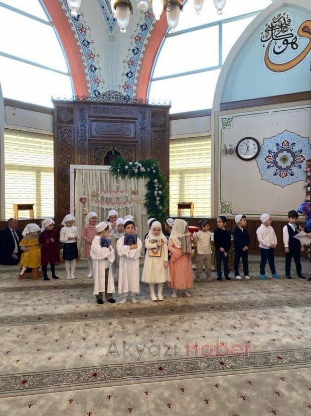 Kur'an-ı Kerim Okumaya Geçiş Merasimi