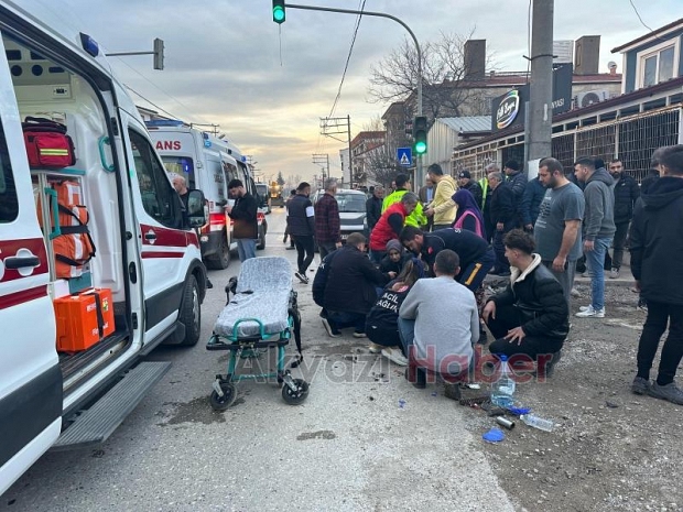 Ada Caddesinde kaza 2 yaralı