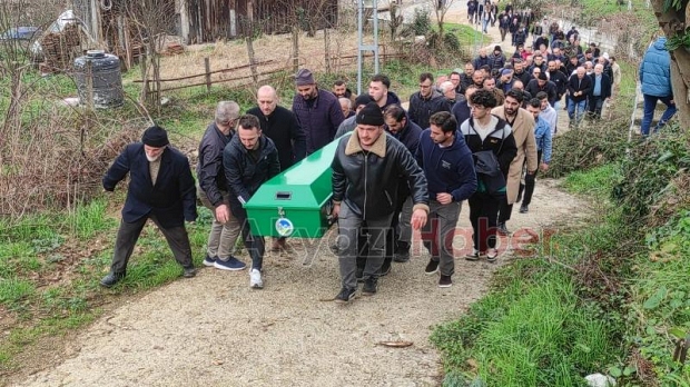 Emine Meral Defnedildi