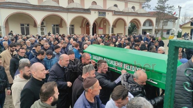 Emine Meral Defnedildi