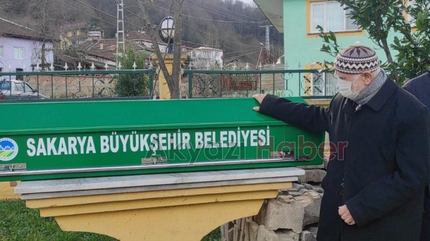 Emine Meral Defnedildi