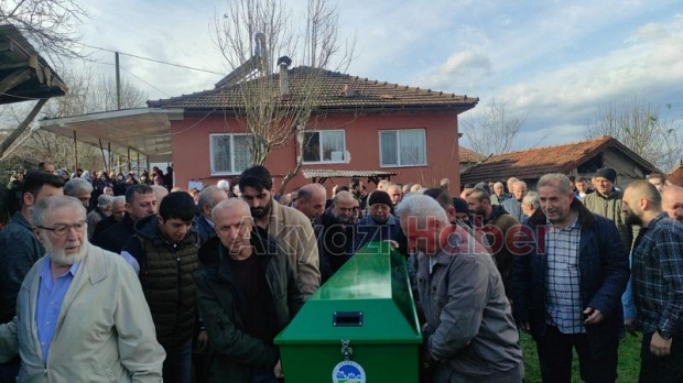 Emine Meral Defnedildi