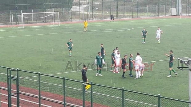 Alaağaçspor 1 Yeşilyurt Beldespor 1