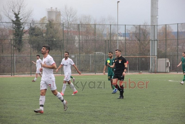 Alaağaçspor 1 Yeşilyurt Beldespor 1