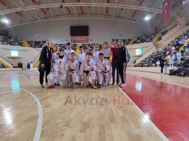Balıkesirden 6 madalya ile döndüler