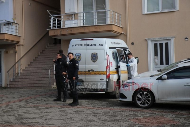 Komiser cinnet geçirdi: 3 ölü, 1 yaralı