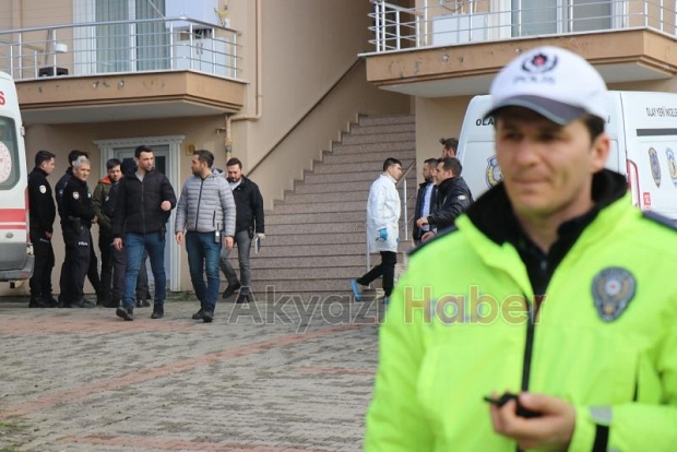 Komiser cinnet geçirdi: 3 ölü, 1 yaralı