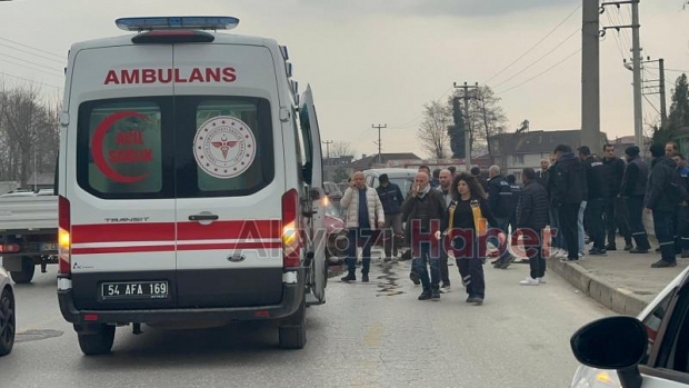 Şehit Furkan Çelik Caddesi’nde kaza 3 yaralı 