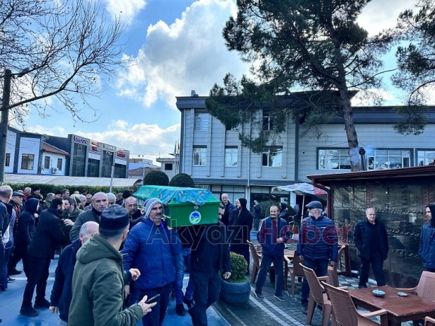 Mürvet Akar defnedildi