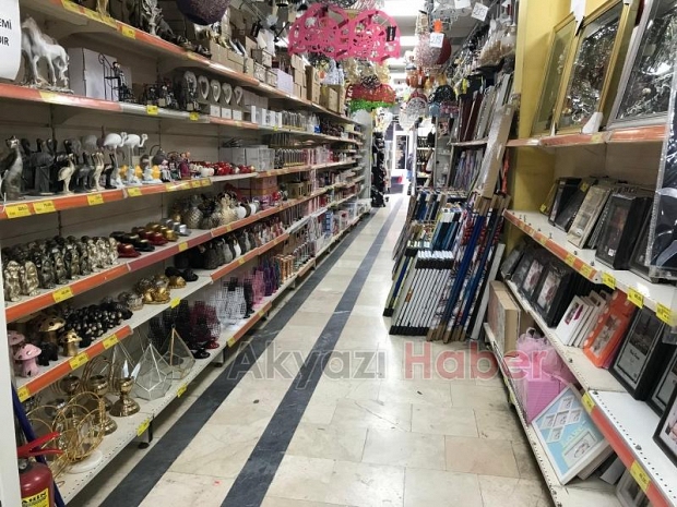 Sevgililer Gününde Binlerce Çeşit Ürün Çarşı Pazar'da