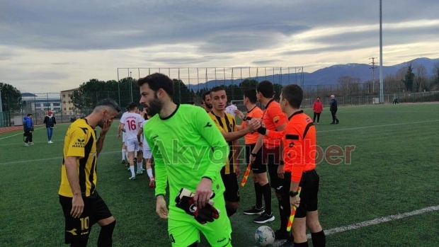 Lider As Akyazıspor Evinde Taraklıspor a şans tanımadı 