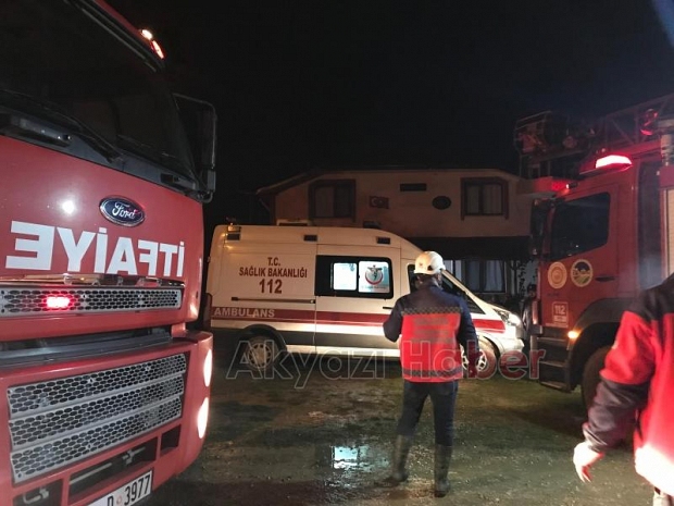 İki katlı ev alevlere teslim oldu