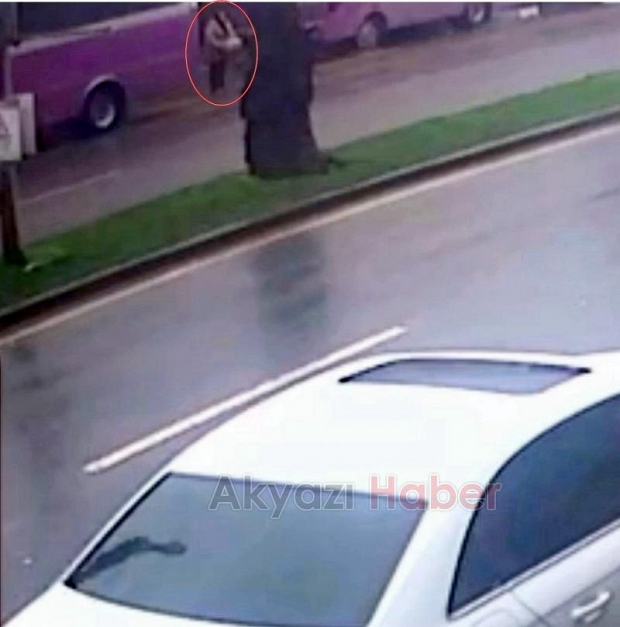 Otobüs kadının üzerinden böyle geçti
