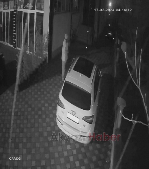 Akyazı'da park halindeki araçların lastiklerini kesti