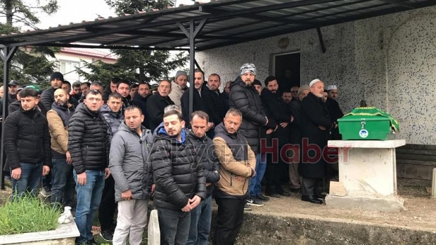 Akyazı'da cinayet kurbanı Bahattin Demir toprağa verildi