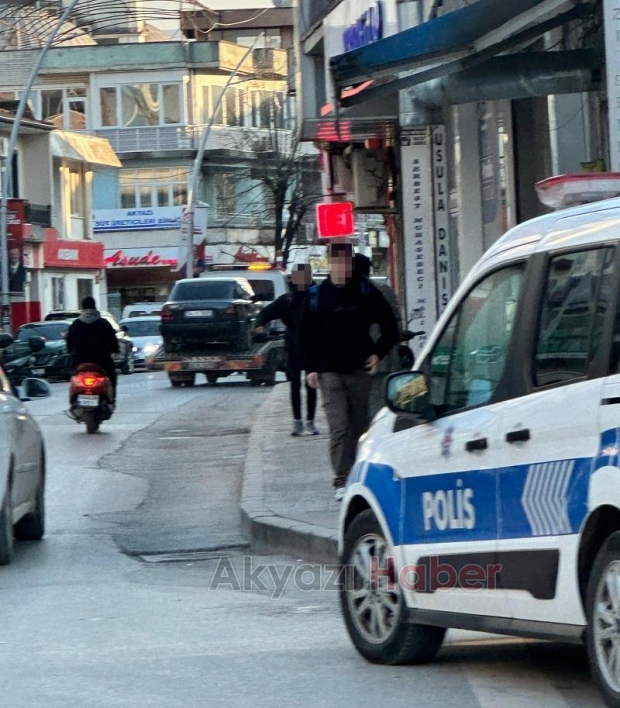 Akyazı'da Aranan 8 Kişi Yakalandı.