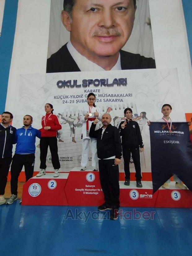 Okul Sporlarında Akyazıya 2 Madalya
