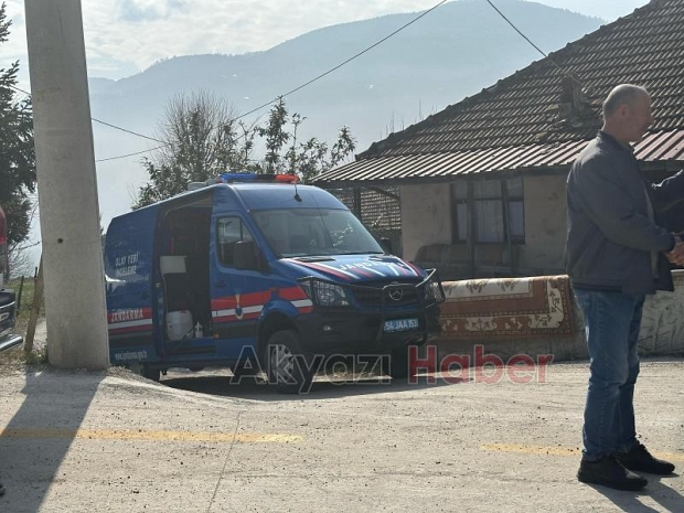 Barışmak istediği eşini öldürüp ardından kendini vurdu