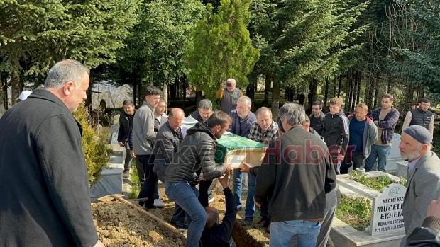 Akyazı'da eşi tarafından öldürülen Hatun'a acı veda