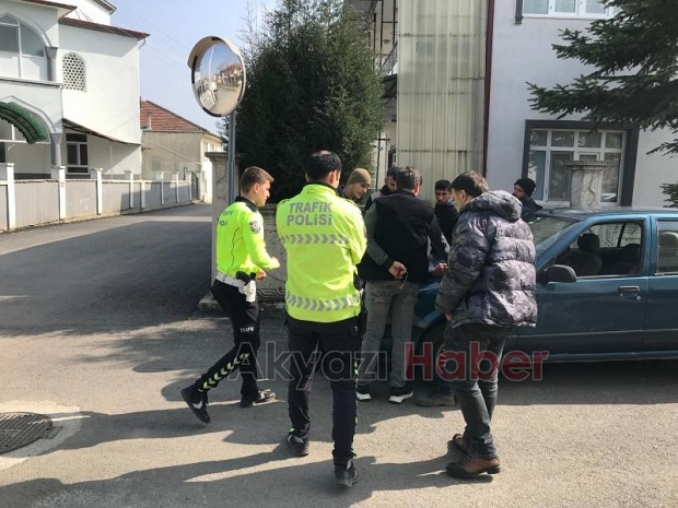 Yeni Mahalle'de Maddi Hasarlı Kaza 