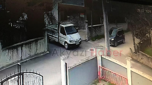 Yeni Mahalle'de Maddi Hasarlı Kaza 