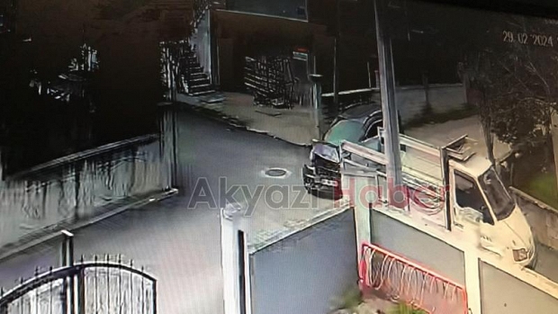 Yeni Mahalle'de Maddi Hasarlı Kaza 