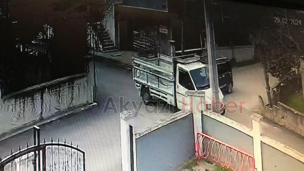 Yeni Mahalle'de Maddi Hasarlı Kaza 